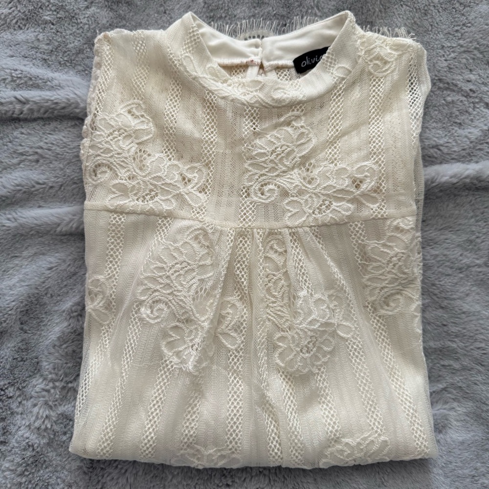 Cream Lace Top size medium